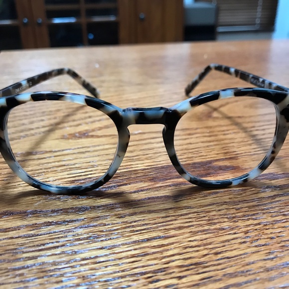 Eyebuy direct Ona Round Ivory Tortoise Eyeglasses - Picture 4 of 6